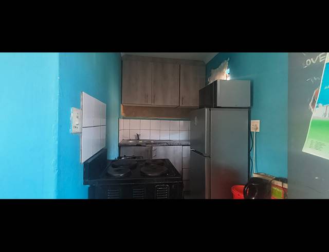 3 BEDROOM HOUSE FOR SALE IN PROTEA GLEN